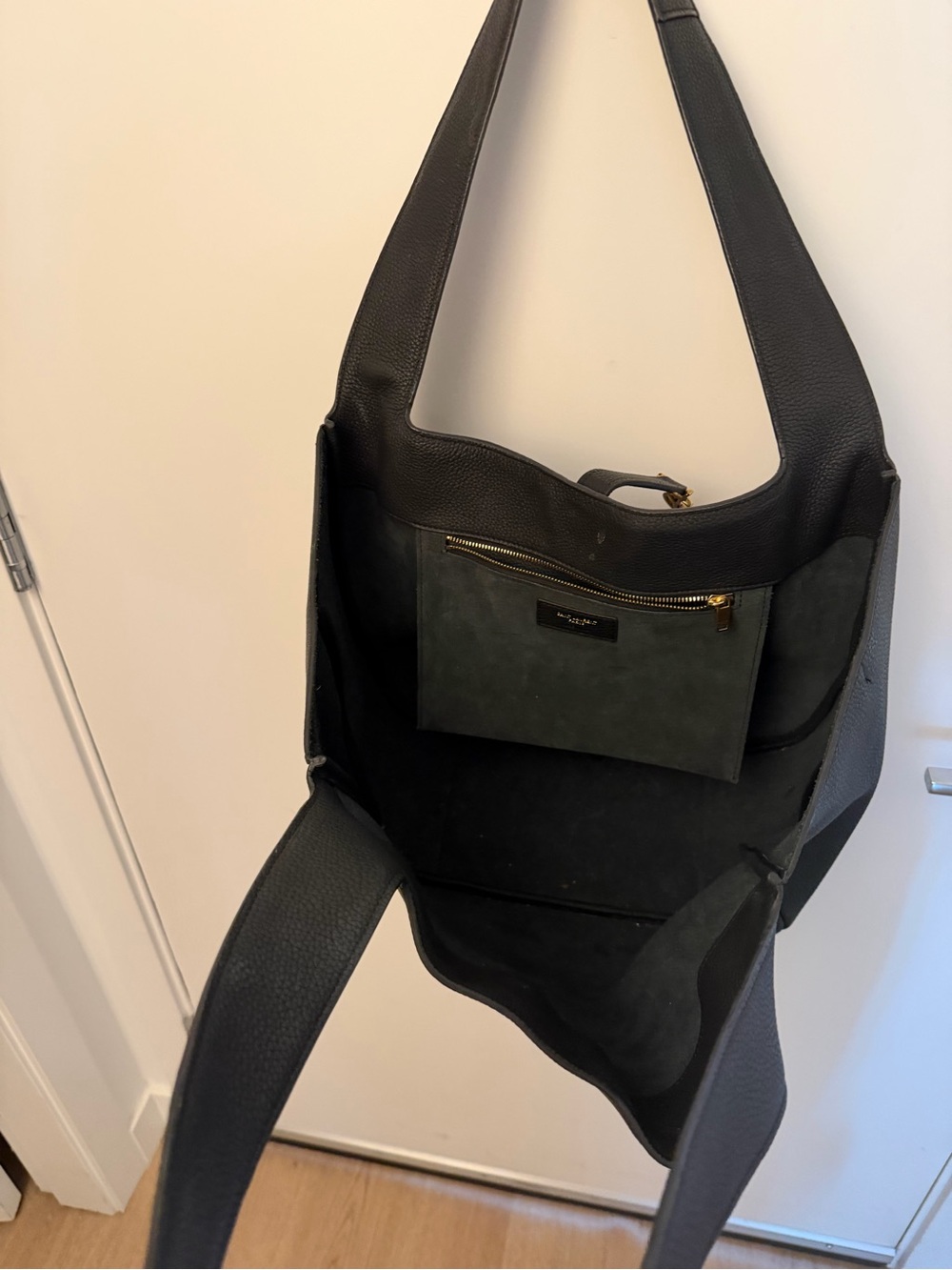 Saint Laurent Black Leather Tote with Gold YSL Pendant - Picture 3 of 4